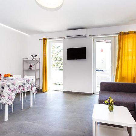 Golden Island Apartments Krk Town Exterior foto